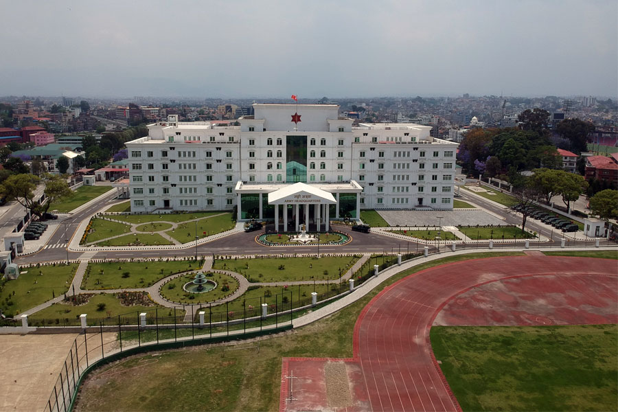 नेपाली सेनाबाट सहायक रथी खड्का र सेनानी कार्की बर्खास्त