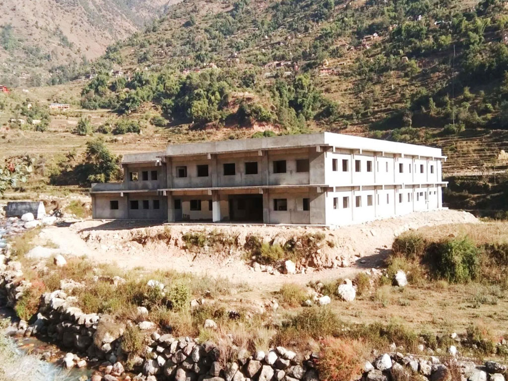 बजेट अभावले निसीखोलाको आधारभूत अस्पताल अधुरै