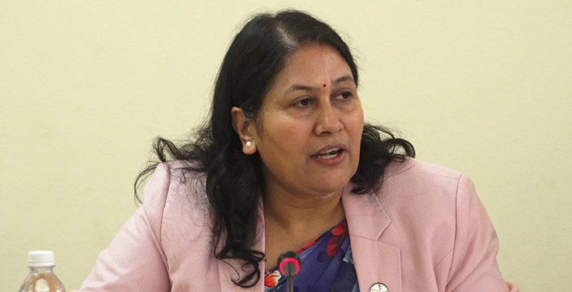 शिक्षामन्त्री भट्टराईले दिइन् पदबाट राजीनामा