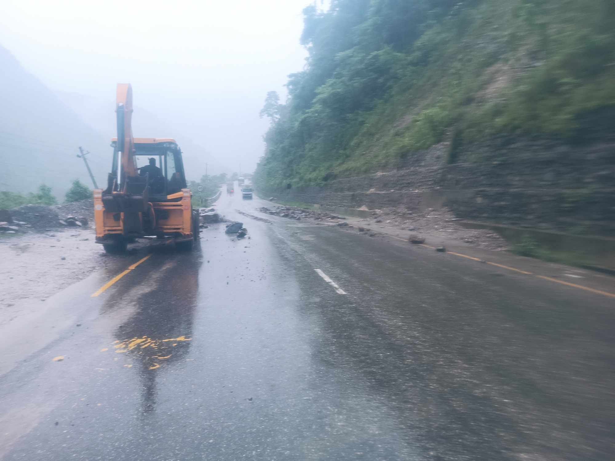 अब राति बन्द हुने छैन मुग्लिन–मलेखु सडक