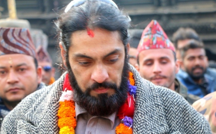 पूर्वयुवराज पारस शाह अस्पताल भर्ना