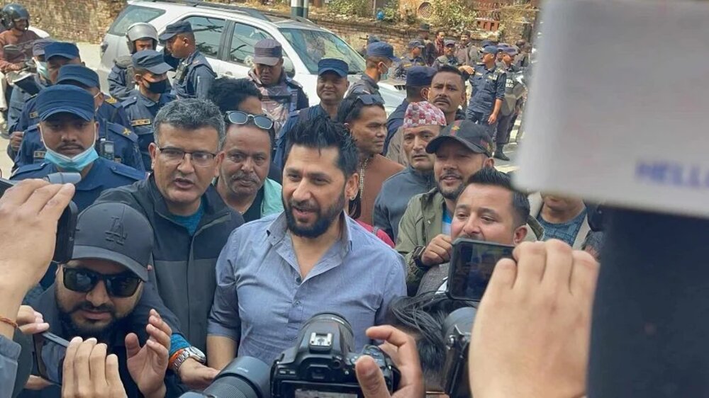 अहिले  मैले बोलेँ भने दुई तिहाइको सरकारलाई गाह्रो पर्छ  : रवि लामिछाने
