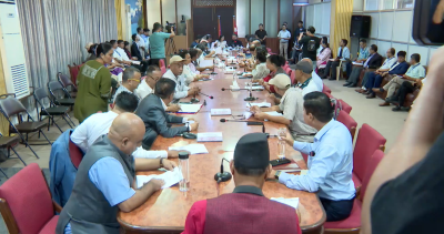 एक मिनेटमै टुंगियो काठमाडौं महानगरको कार्यपालिका बैठक