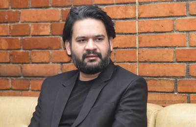 बालेनले ‘मेरो माया लाग्छ ?' स्टाटस  लेखेपछि...