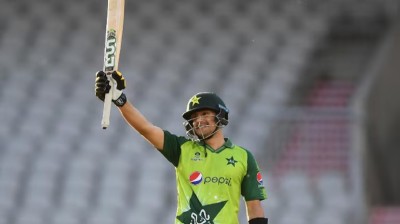 बलात्कार आरोपमा पाकिस्तानी खेलाडी इंग्ल्याण्डमै पक्राउ