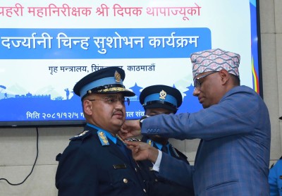 नवनियुक्त प्रहरी महानिरीक्षक थापालाई दर्ज्यानी चिह्न प्रदान