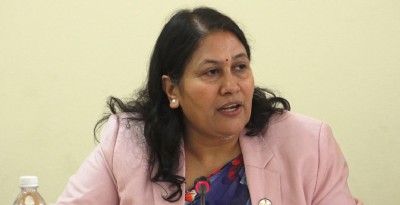 शिक्षामन्त्री भट्टराईले दिइन् पदबाट राजीनामा
