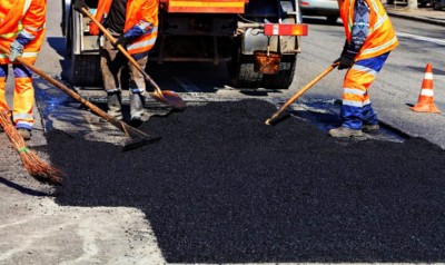 भद्रपुर–इलाम– सलकपुर सडक कालोपत्र गरिँदै