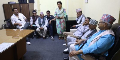 अनुशासन समितिबाट हटाइएका सुवेदी निर्वाचन आयोगमा पुगे