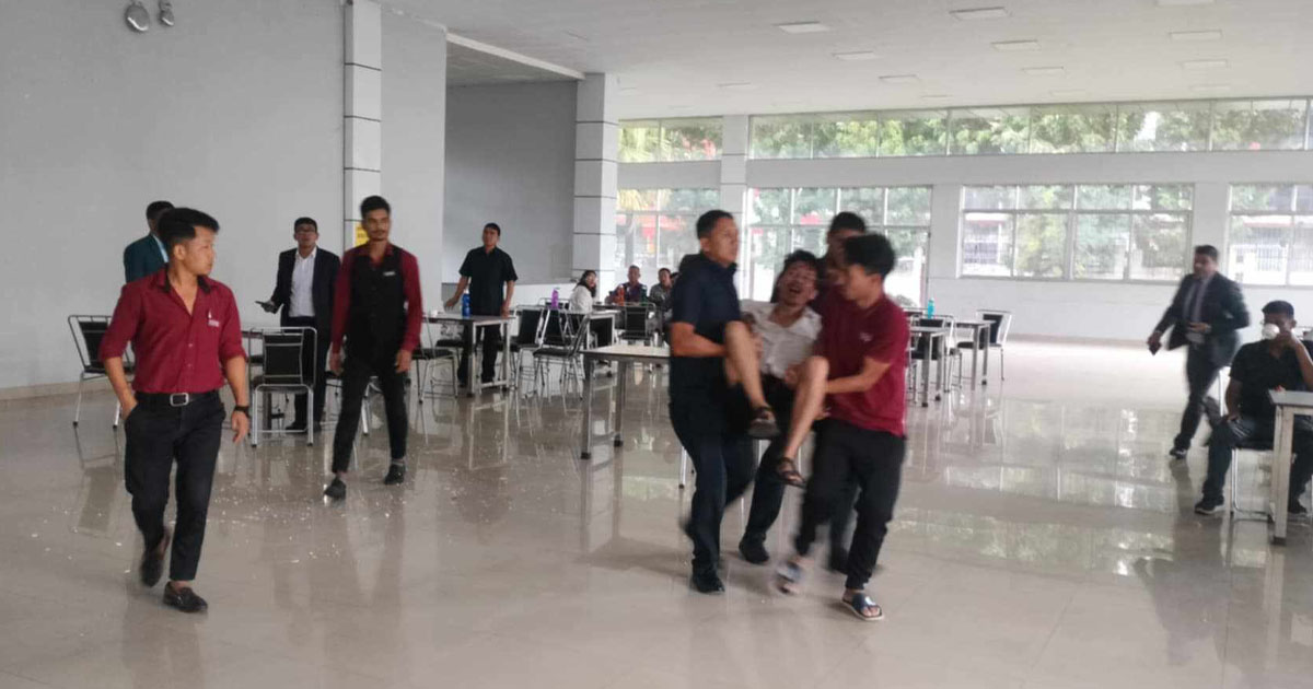 संसद भवनको क्यान्टिनबाट खसेर एक जना घाइते