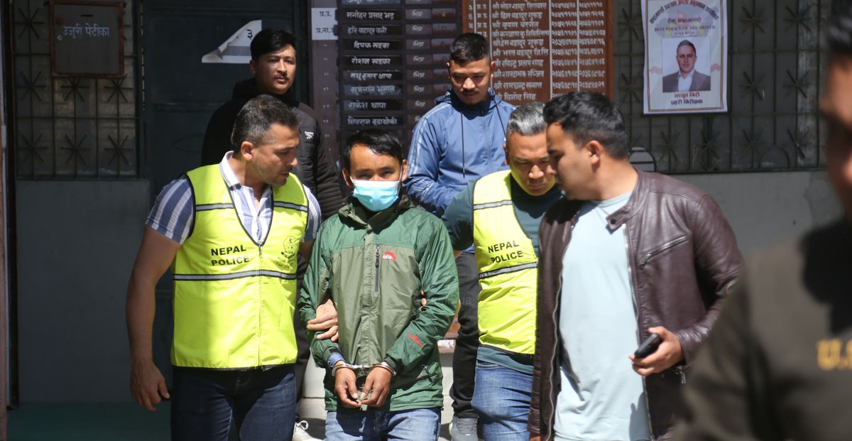 २५ करोड रकमसहित पक्राउ परेका ट्रक चालक लामा भरिया मात्रै