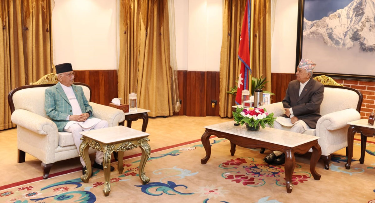 राष्ट्रपति र प्रधानमन्त्रीबिच शीतलनिवासमा भेटवार्ता