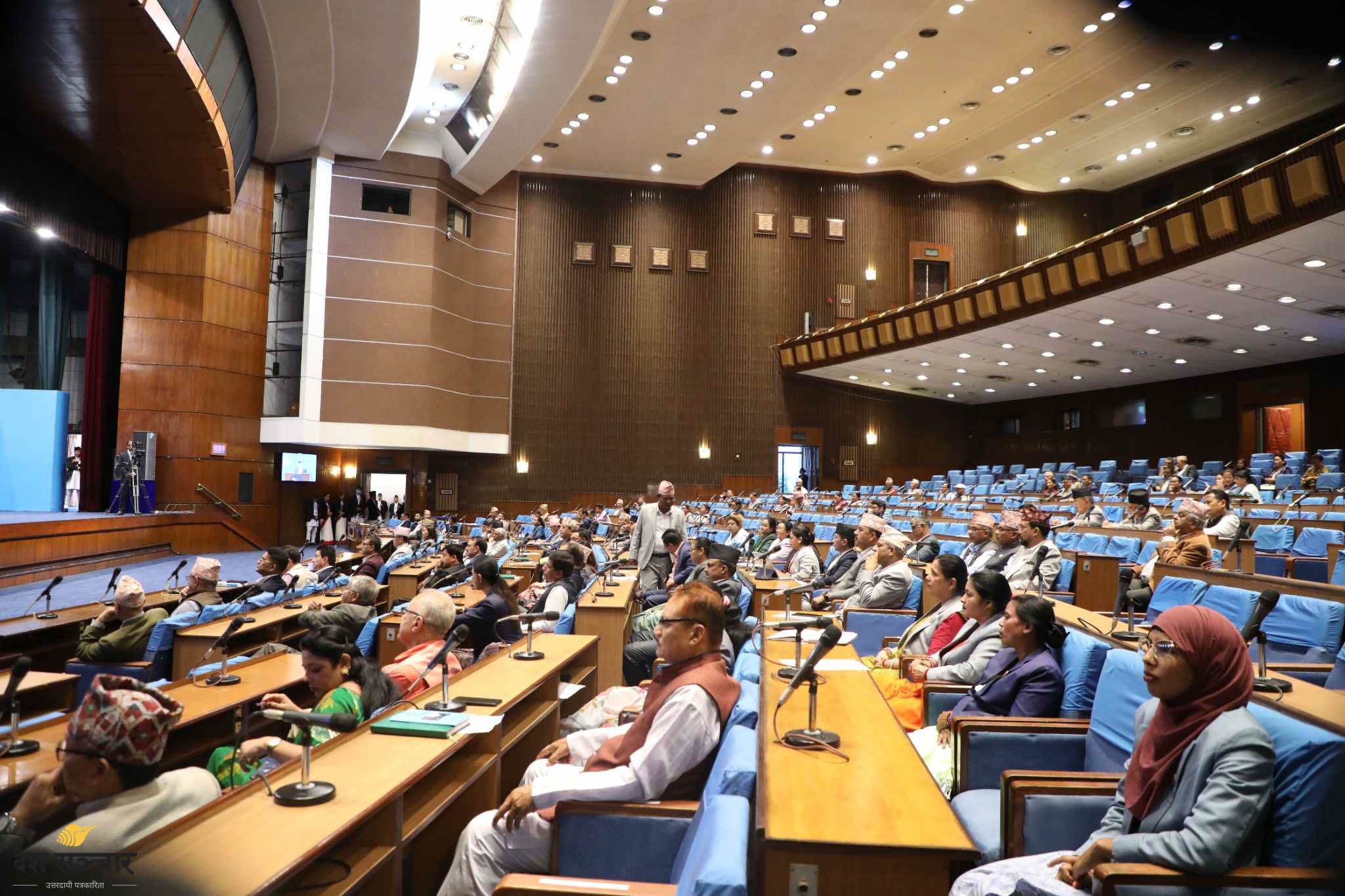 विपक्षी दलको अवरोधपछि प्रतिनिधि सभाको बैठक १५ मिनेटका लागि  स्थगित