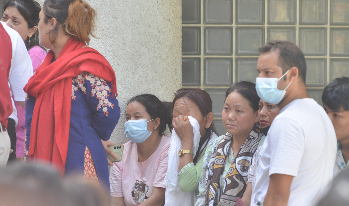 शिक्षण अस्पताल परिसर शोकमग्न