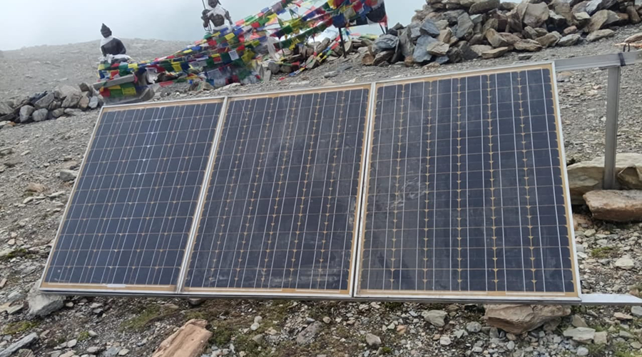 तिलिचो ताल क्षेत्रमा सोलारबाट बिजुली आपूर्ति सुरु